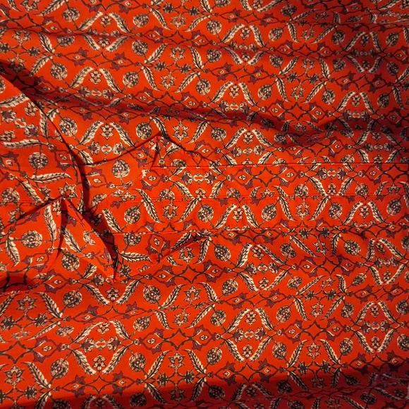 Women's Liz Claiborne 3/4 sleeve top, XL, Red with designs. - Picture 2 of 4